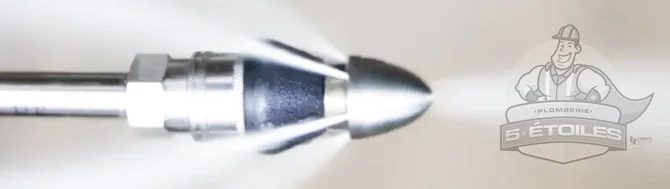 Nettoyage à haute pression des drains à Montréal